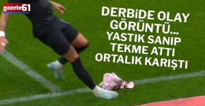 Derbide sahaya ne attılar!